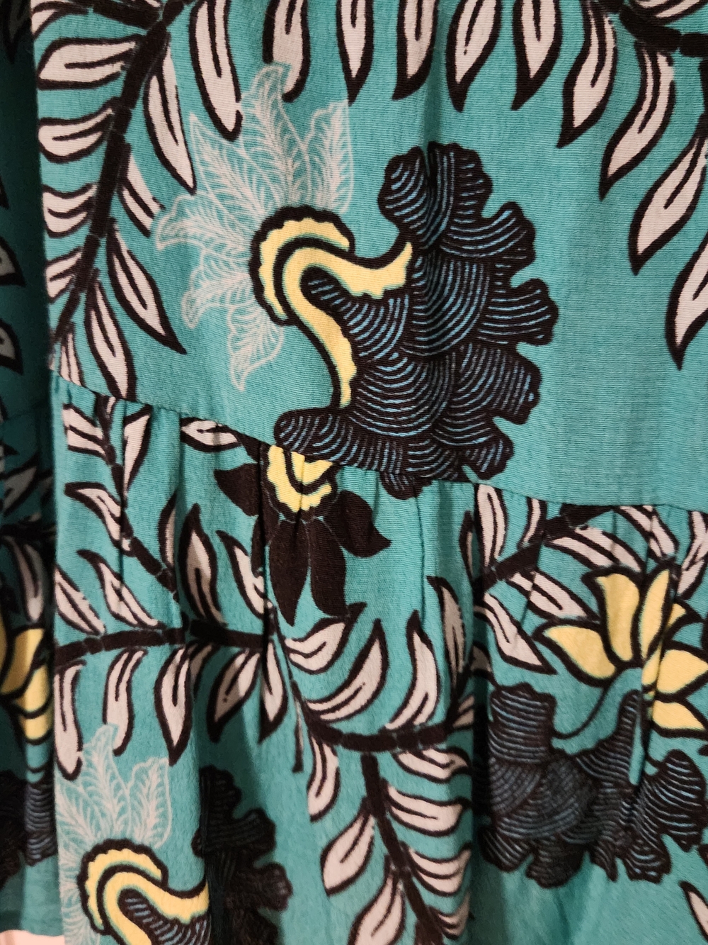 LOFT Petite Teal Floral Tiered Camisole Top, Size SP, Lightweight Summer Tank - Picture 6 of 12